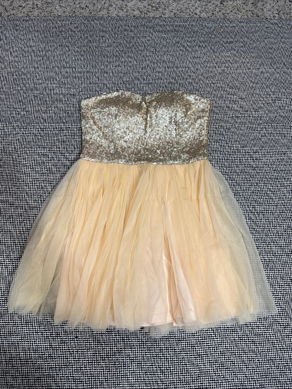 Forever 21 Sequin Strapless Dress in Champagne Blush